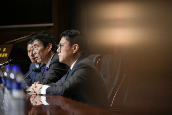 曼城旧将理查兹也对这位英格兰球员给出了类似的评价：“对我来说，今天我们看到了阿诺德最好和最差的一面。